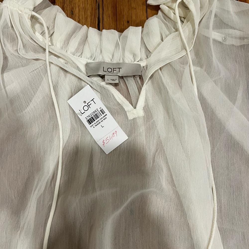 Loft women’s Chiffon Ruffle Blouse - Picture 2 of 3